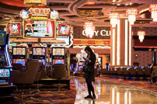 O.J. Simpson sues Las Vegas Casino for Defamation